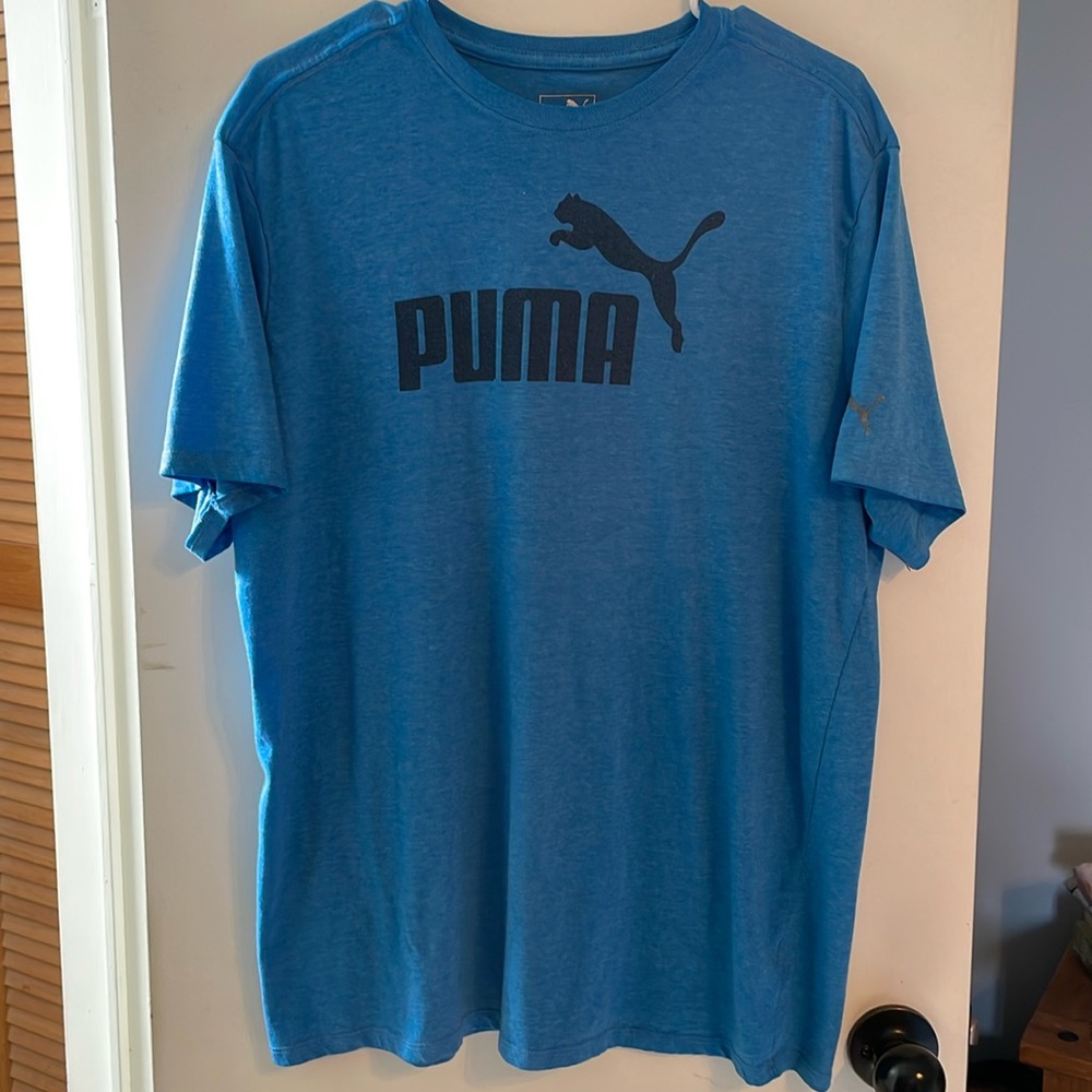 Men’s puma tee